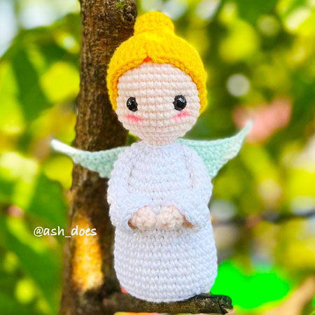 Read more about the article Crochet Christmas Angel Doll PDF Amigurumi Pattern