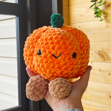 Read more about the article Plush Halloween Pumpkin for Beginners PDF Pattern